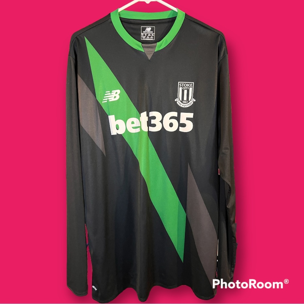 2015/2016 Stoke City Long Sleeve Away Jersey.